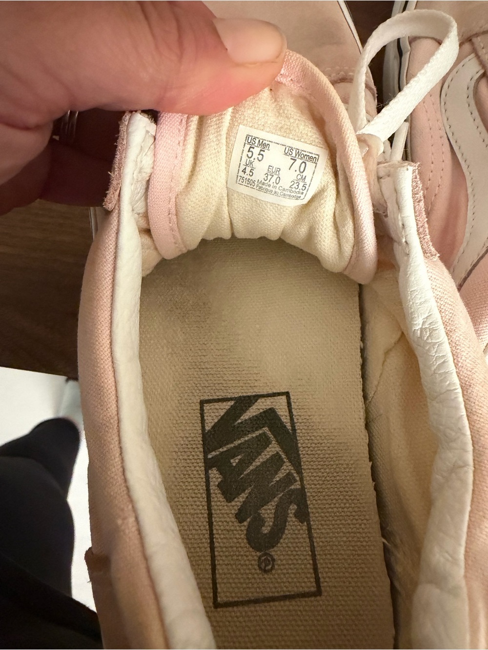 Vans Women's Pale Pink Low-Top Canvas Sneakers
